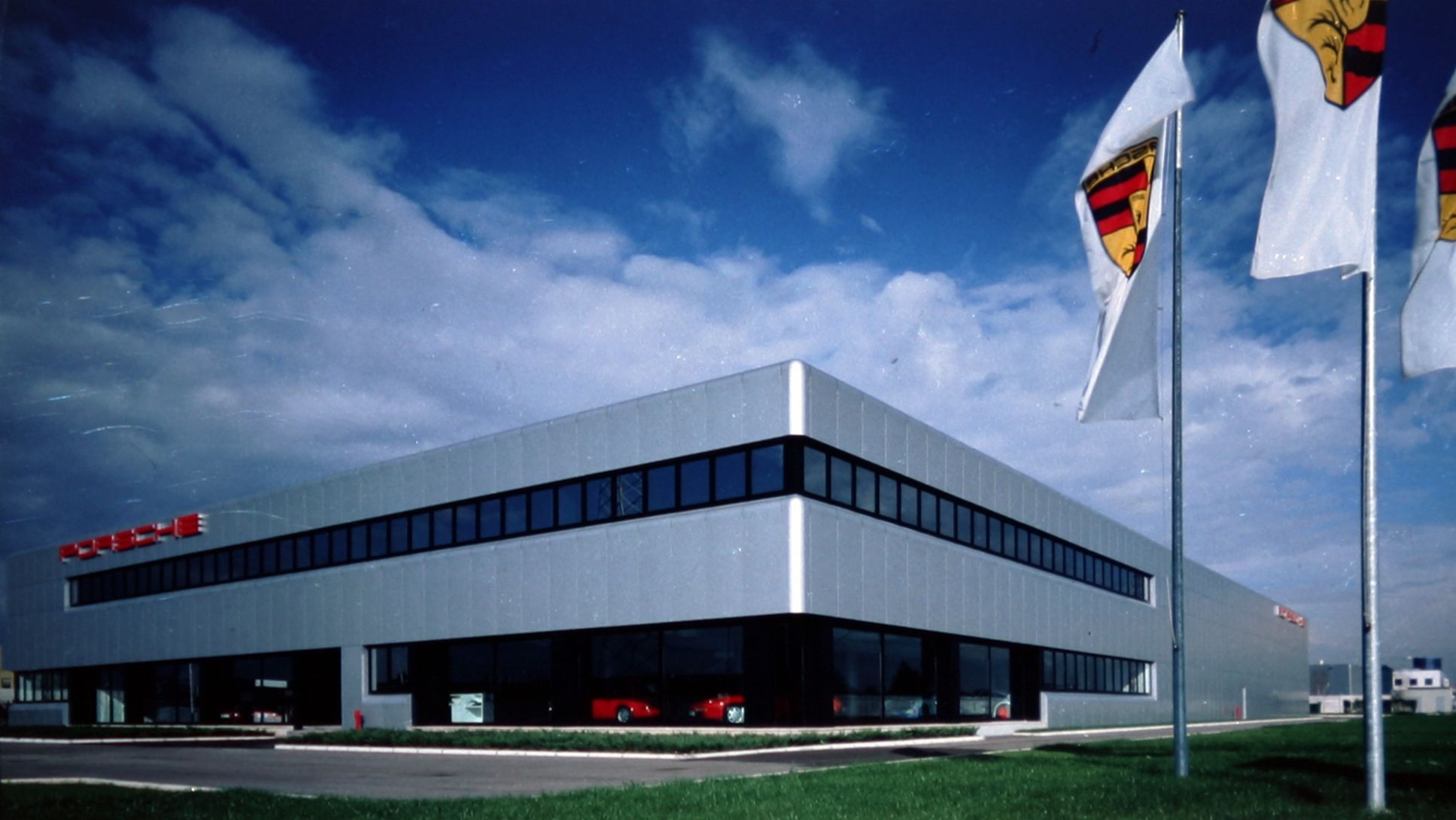 Anni 90: sede Porsche Italia in Corso Stati Uniti a Padova 