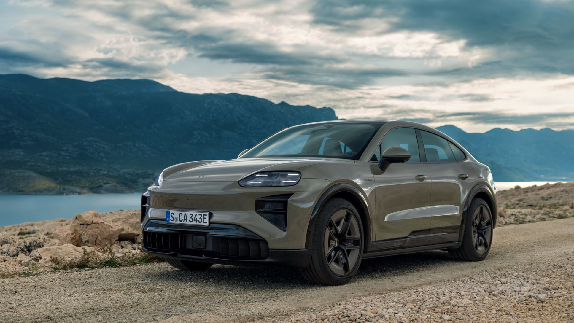 Inspirat de un model emblematic: noul Cayenne Coup&eacute; Electric, comunicat de presă. 24/04/2026, Porsche AG