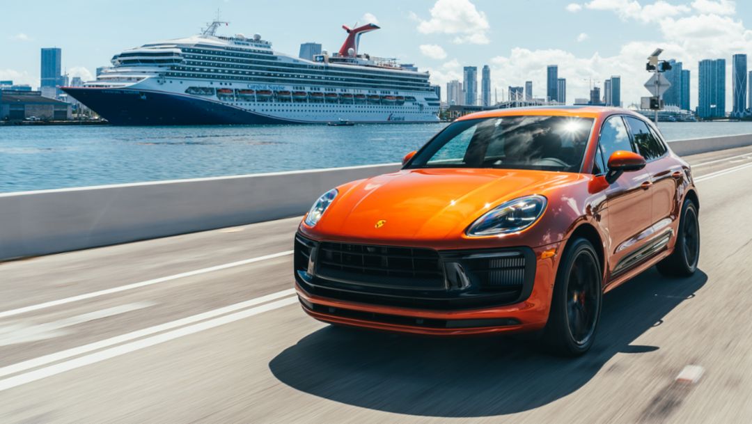 Macan GTS – Miami Lifestyle Program