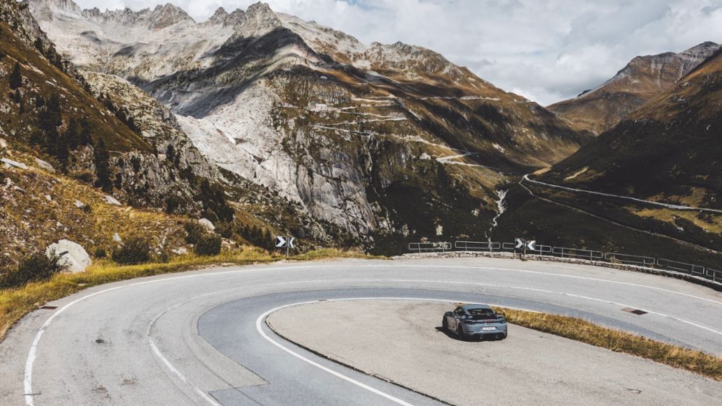 Porsche 718 Cayman GT4 RS, Grimsel Pass, 2026, Porsche Schweiz AG
