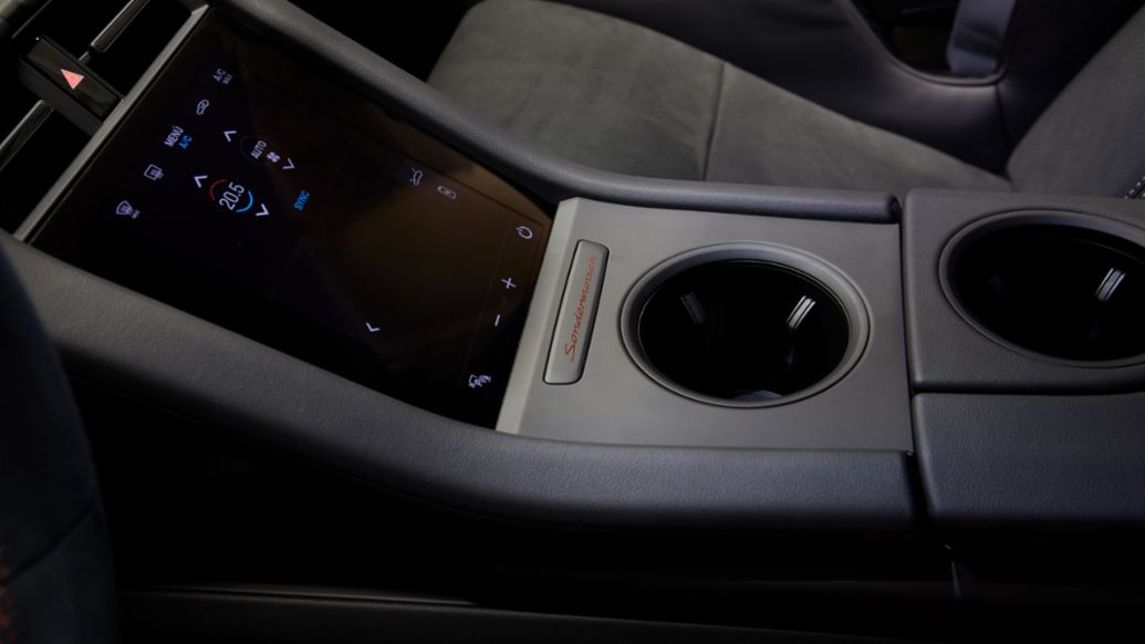 Taycan Turbo GT &ldquo;F&oacute;rmula E World Champion&rdquo;, 2026, Porsche Ib&eacute;rica