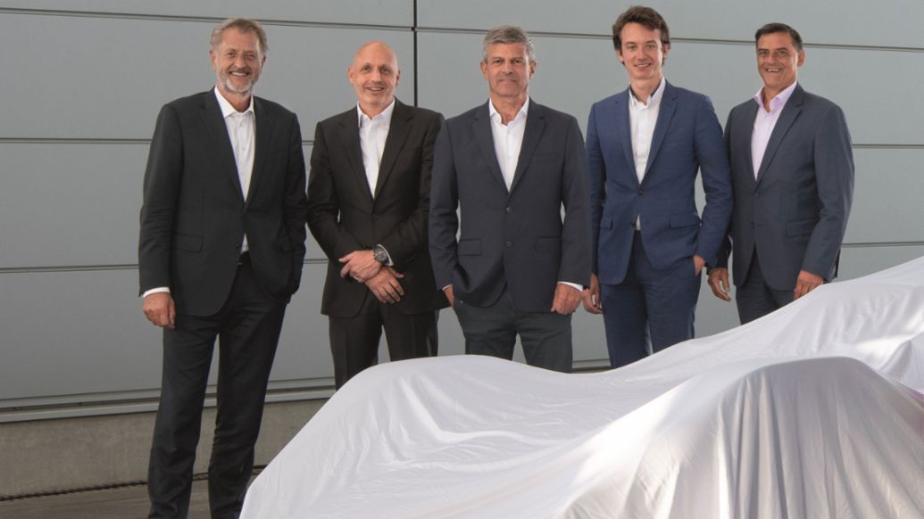 Detlev von Platen, St&eacute;phane Bianchi, Fritz Enzinger, Fr&eacute;d&eacute;ric Arnault, Michael Steiner, l-r, 2019, Porsche AG