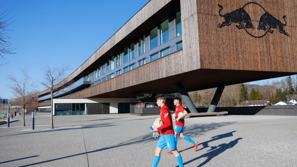 Red Bull Fu&szlig;ball Akademie, FC Red Bull Salzburg, 2022, Porsche AG