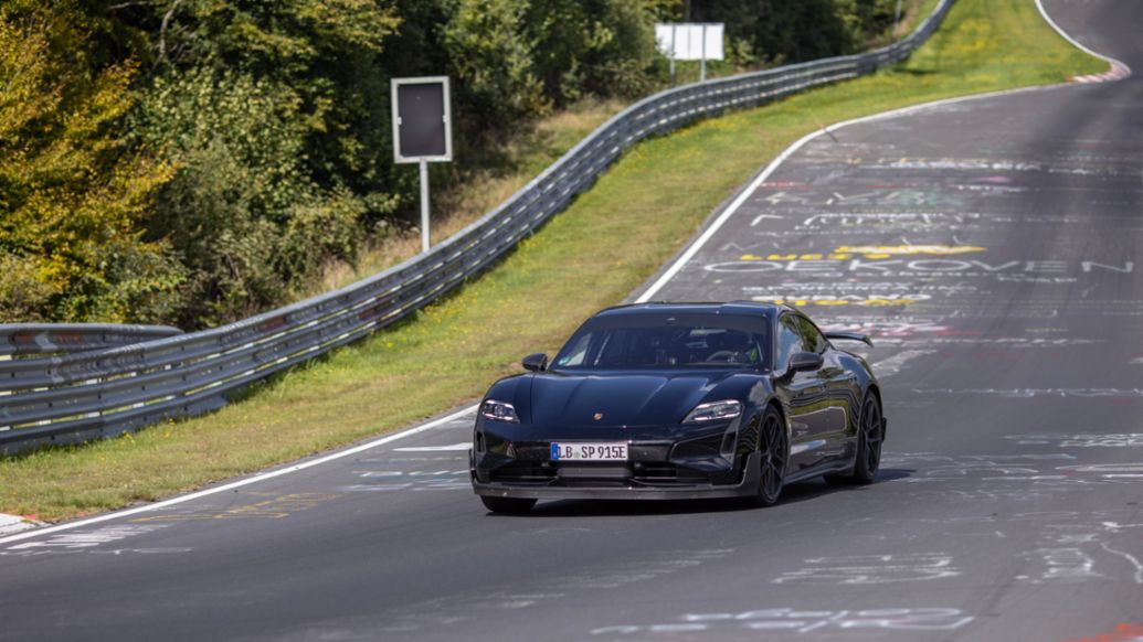 Taycan de preserie, N&uuml;rburgring Nordschleife, 2024, Porsche AG