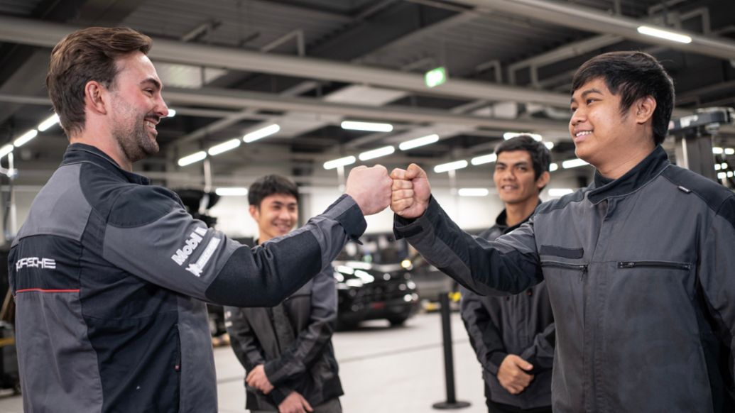 PAVE, Porsche Zentrum Olympiapark, 2025, Porsche AG