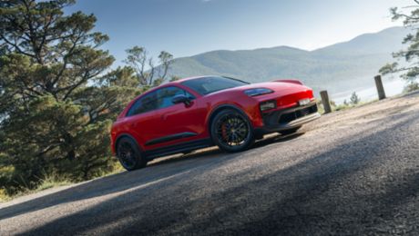 Product Highlights: Porsche Macan – The first all-electric SUV from Porsche