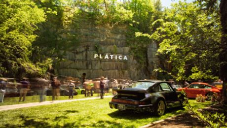 A Rare Gathering: 911 R Models Converge at Porsche Plática in Tennessee