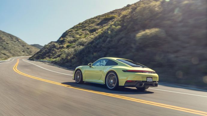 2025 911 Carrera S