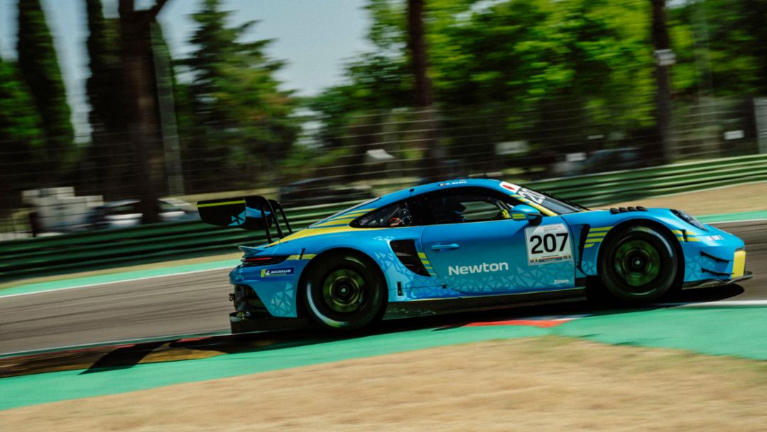 Dragos Buriu rimane imbattuto anche a Imola nel gruppo Open GT  