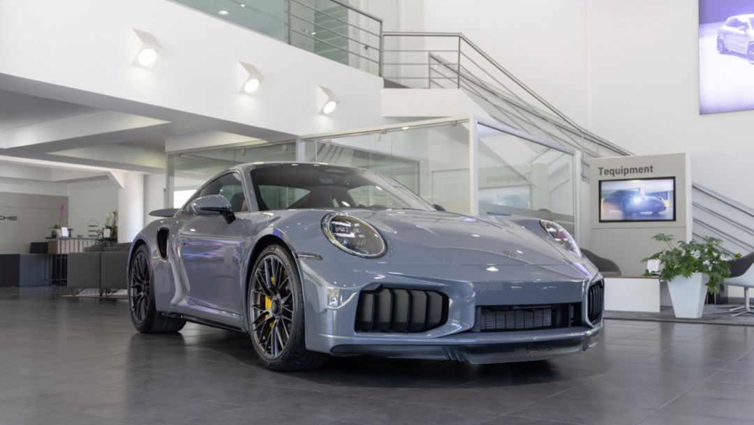 Debuta en Guatemala el nuevo Porsche 911 Turbo S, el máximo exponente en desempeño de la gama