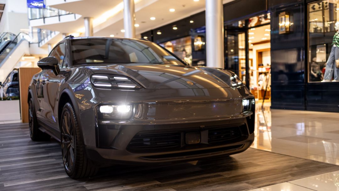 Porsche Panamá destaca en el Luxury Motor Show con el debut del nuevo Macan GTS eléctrico