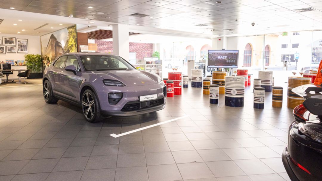 Porsche Doha beams live-stream coverage of the 93rd Le Mans 24-Hour race into its showroom