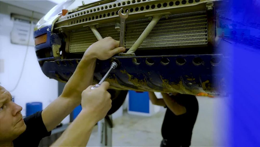 Porsche bewahrt die Geschichte des 959 Paris-Dakar – Folge 4