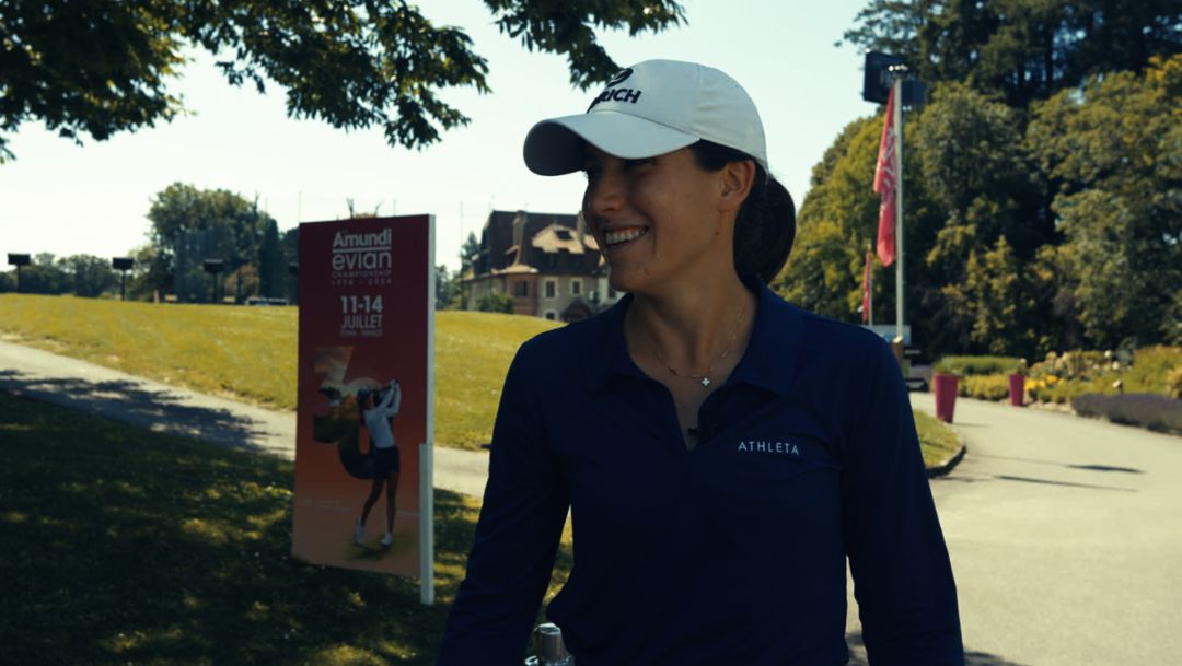 Tee Time Ride: Albane Valenzuela