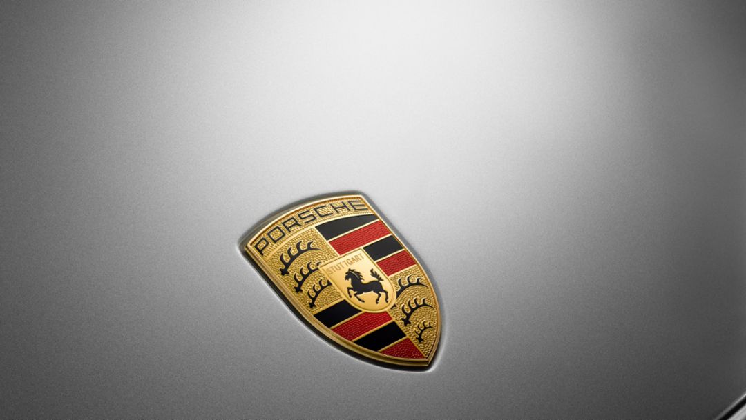 Porsche AG poursuit résolument sa restructuration stratégique