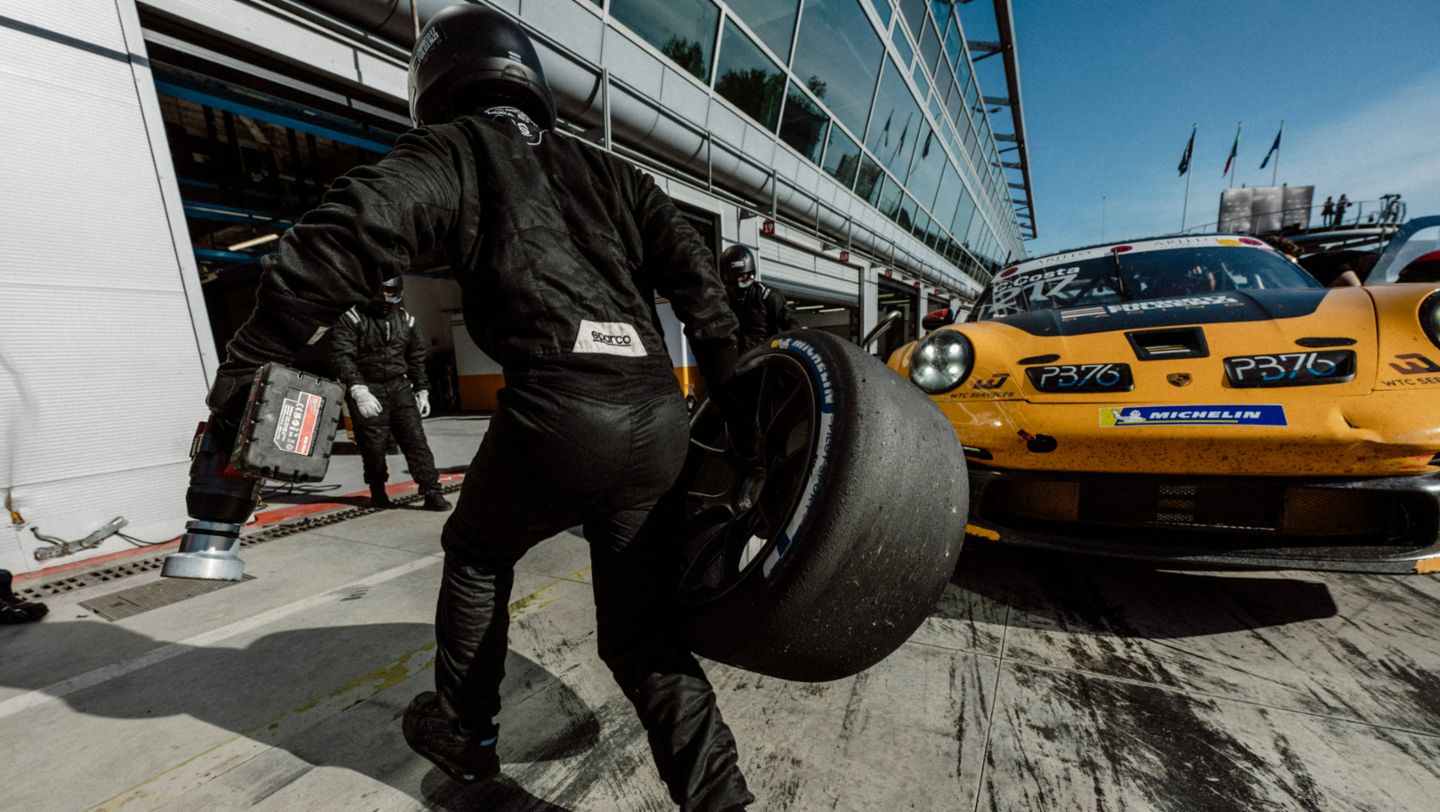 Porsche Sports Cup Suisse, Monza, Italy, 2026, Porsche AG