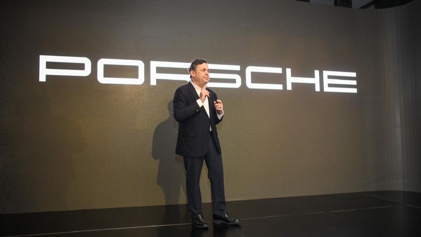 Llega el nuevo Porsche 911 Turbo S a Porsche Center Santo Domingo.