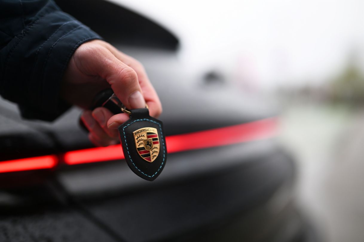 Porsche își lansează serviciul de încărcare în România, comunicat de presă, 31/03/2026