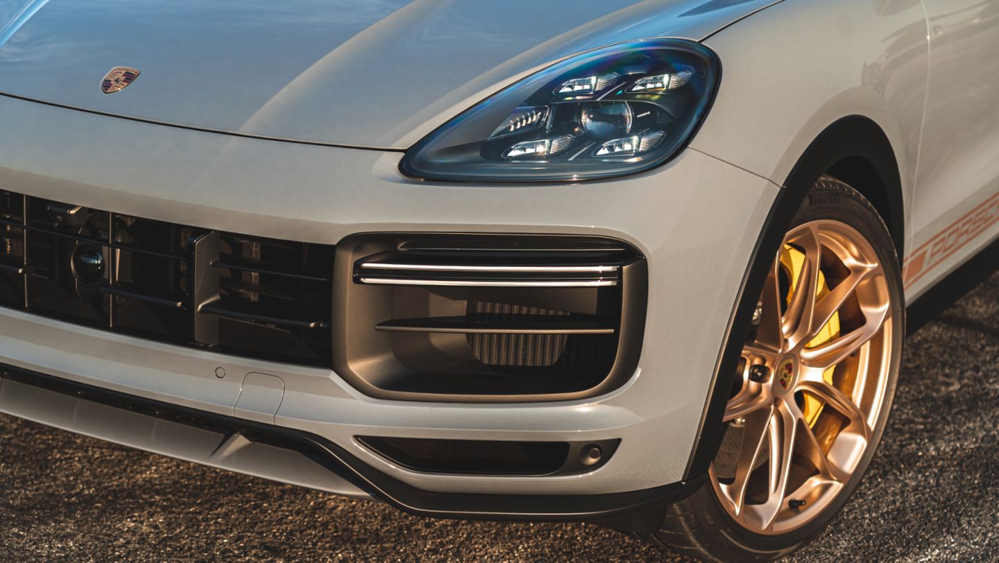 Cayenne Turbo GT, Arctic Grey, 2021, PCNA