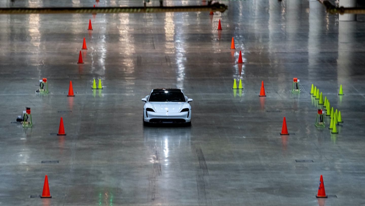 Taycan Turbo S, 2021, Porsche AG