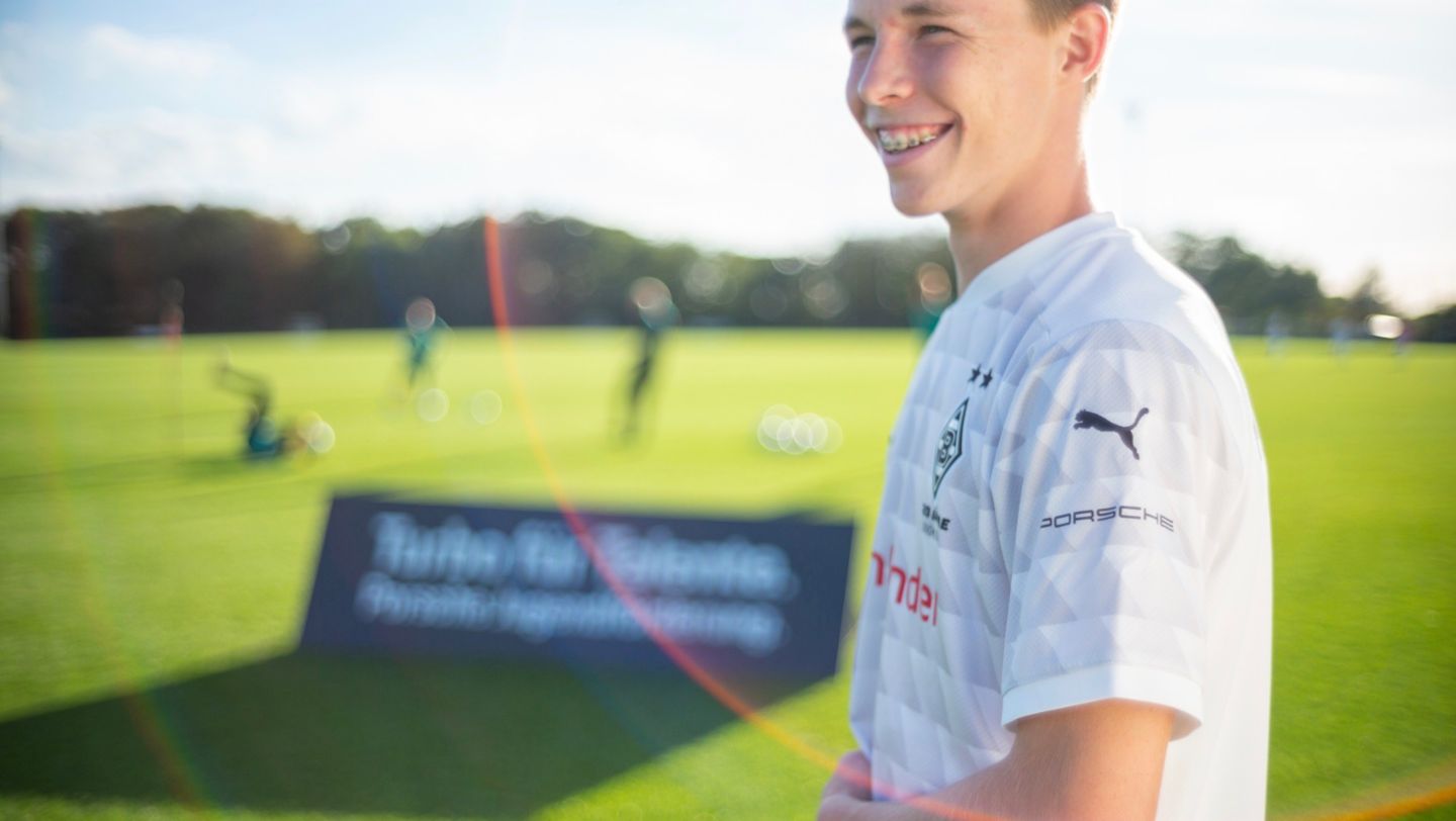 Borussia Mönchengladbach, 2021, Porsche AG