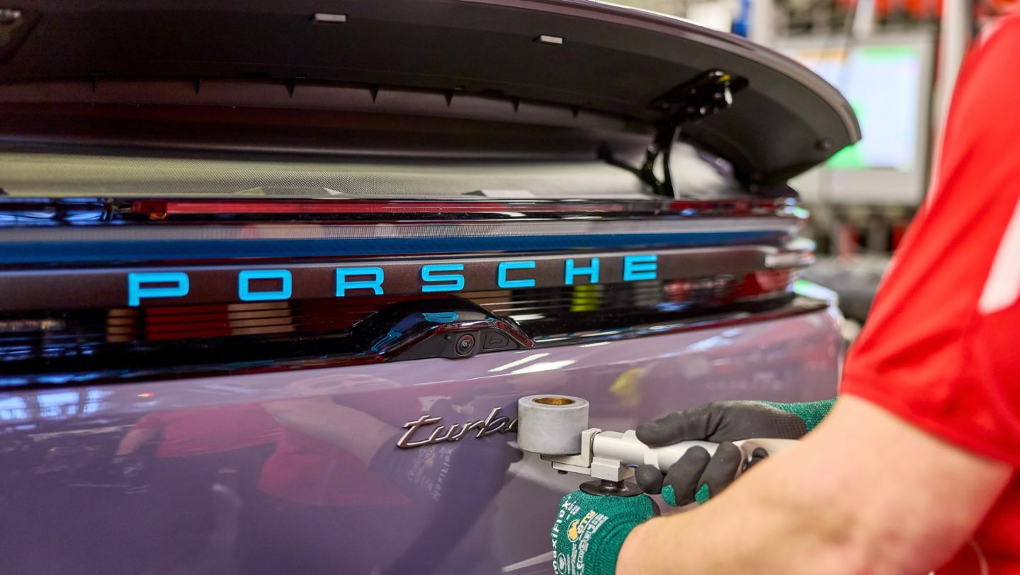 Assembly, Porsche plant Leipzig, 2024, Porsche AG