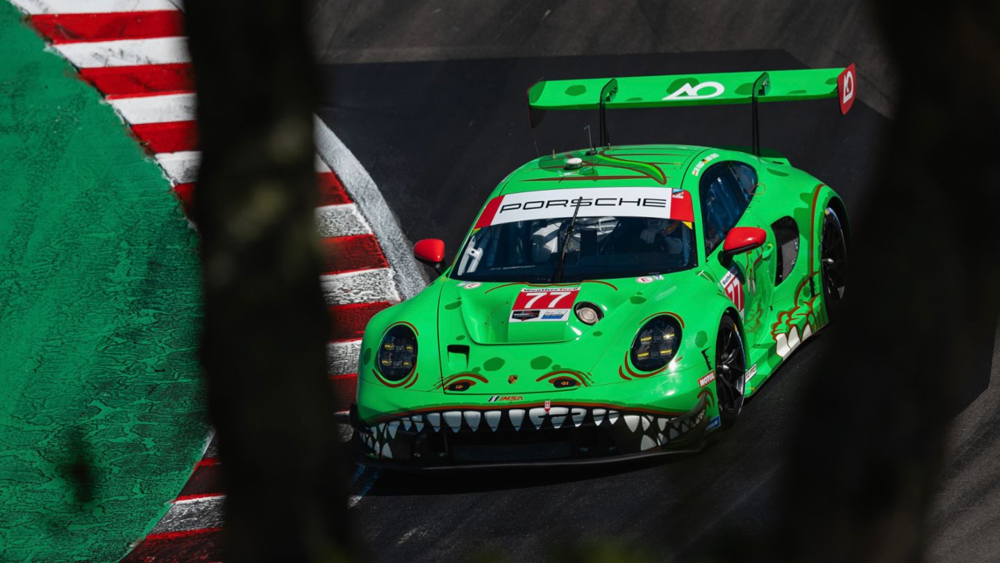 Porsche 911 GT3 R, AO Racing (#77), Laurin Heinrich (D), Sebastian Priaulx (UK), Laguna Seca, 2024, Porsche AG