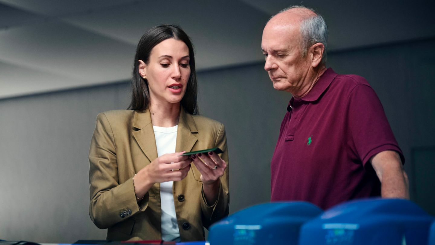 Daniela Milošević, Designer Color & Trim Porsche Exclusive Manufaktur, Jorge Carnicero, 2024, Porsche AG